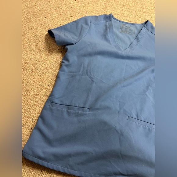 Figs scrub top - Picture 4 of 5